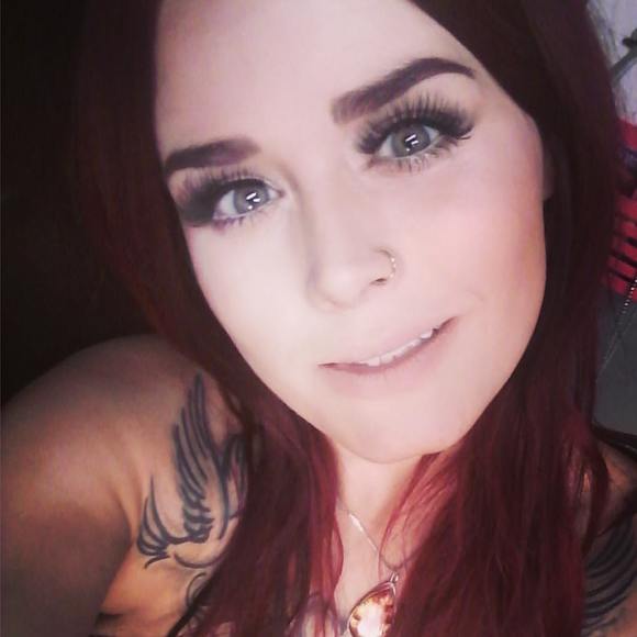 Meet your Posher, Amanda - Picture 1 of 1