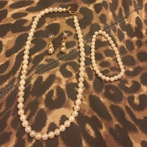 Pearl set