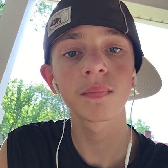 Meet your Posher, Jay