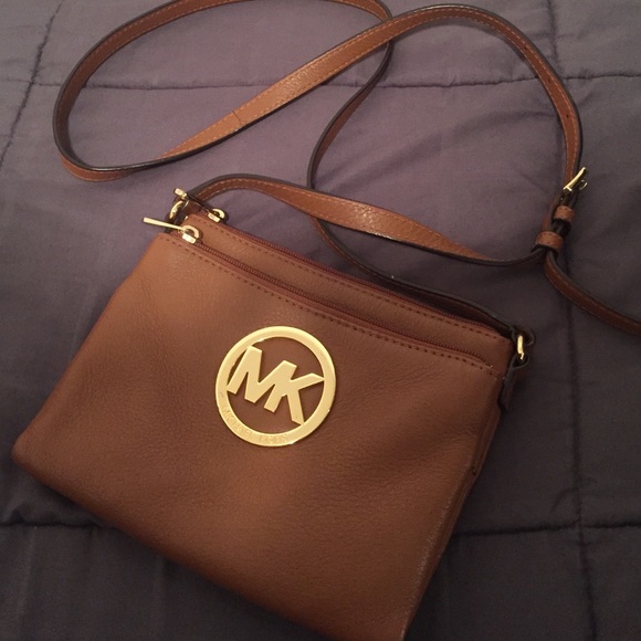MICHAEL KORS CROSSBODY