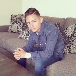 Meet your Posher, Juan esteban