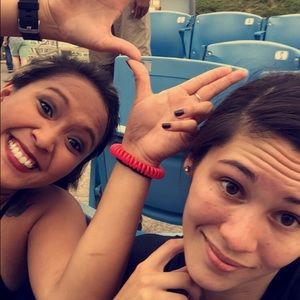 Meet your Posher, Victoria