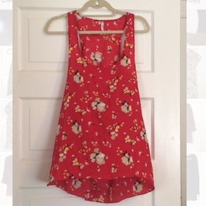 Flowy, floral tank top.