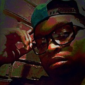 Meet your Posher, Derrick