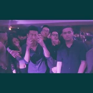 Meet your Posher, Max