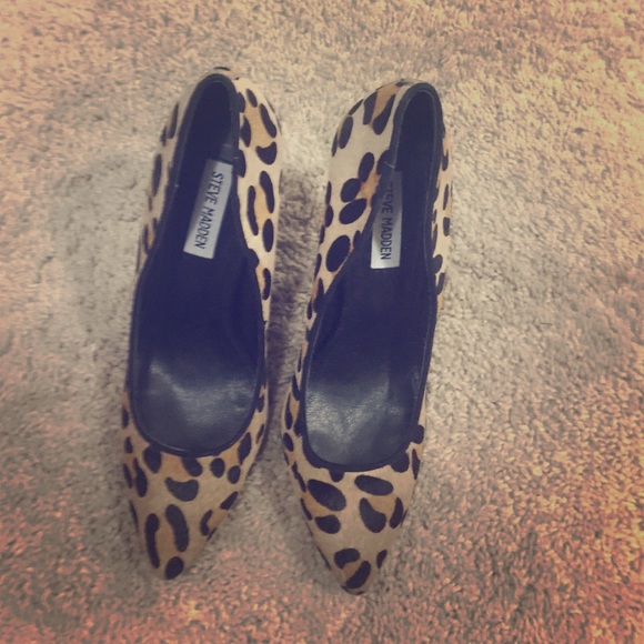 Steve Madden Shoes - Steve Madden Animal Print Pumps