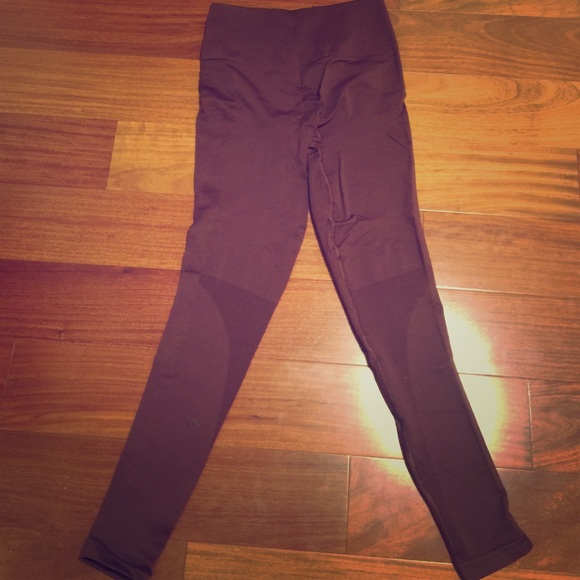 Lululemon Zone in Tights