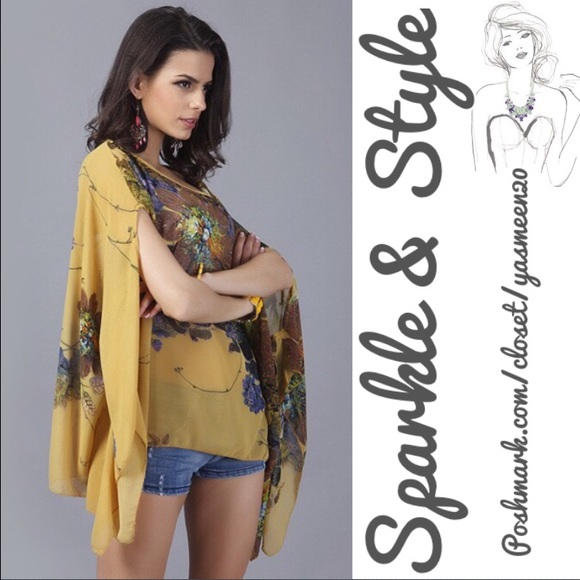 💖Floral batwing blouse💖 - Picture 2 of 3