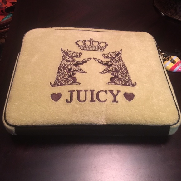 JUICY COUTURE SMALL LAPTOP OR TABLET CARRIER