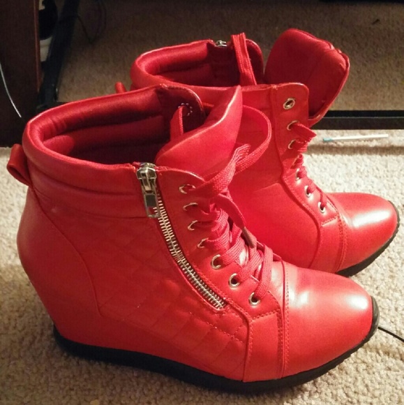 Sneaker wedges