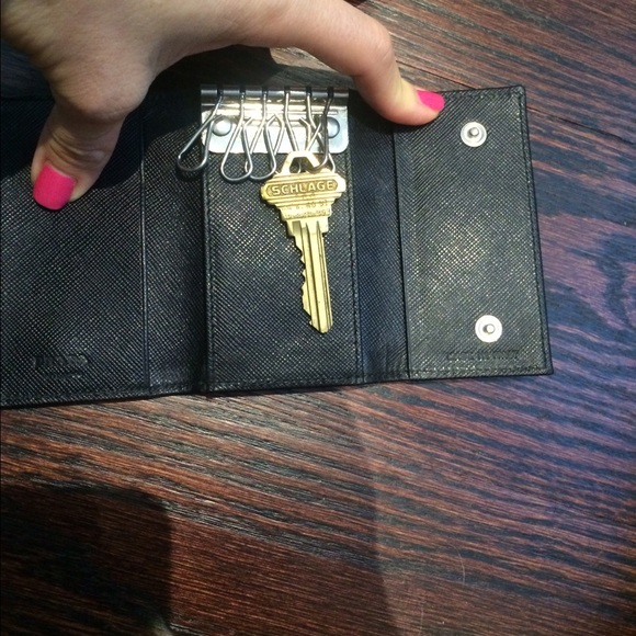 Authentic Prada key holder - Picture 2 of 4