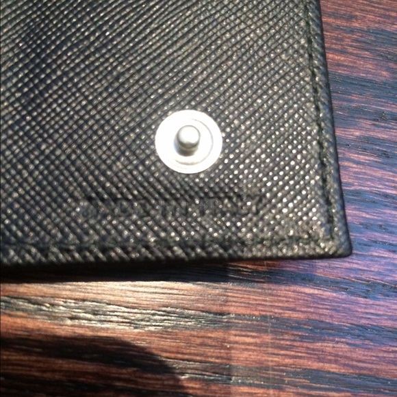 Authentic Prada key holder - Picture 4 of 4