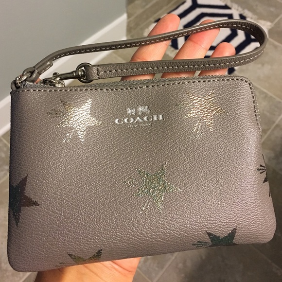 Wristlet