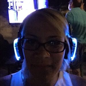 Meet your Posher, Traci