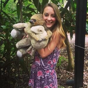 Meet your Posher, Hana