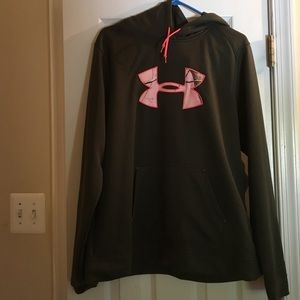 Under armour sweatshirt