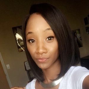 Meet your Posher, Courtney