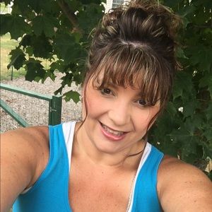 Meet your Posher, Cheri