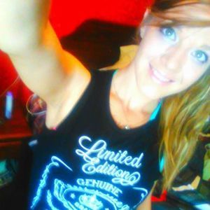 Meet your Posher, Lacey