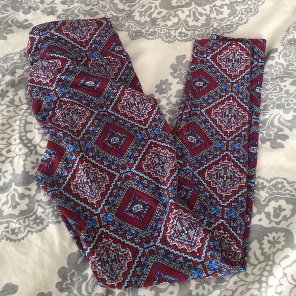 NEW LLR Leggings - Aztec print.