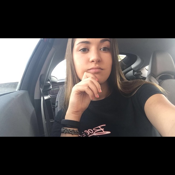Meet your Posher, Bianca - Picture 1 of 1