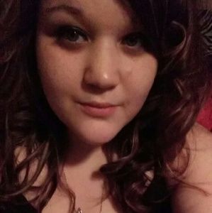 Meet your Posher, Yessenia