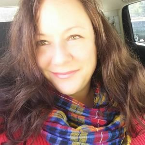 Meet your Posher, Leslie