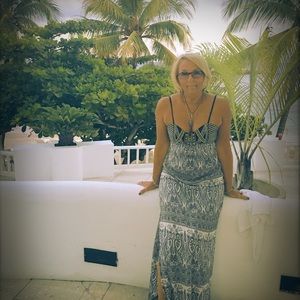 Meet your Posher, Debra