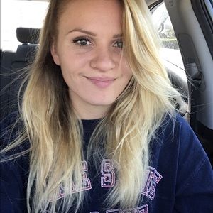 Meet your Posher, Nicole