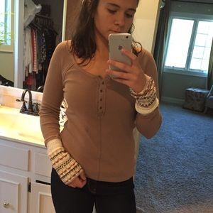 Rose/Tan Crochet Sleeve Sweater