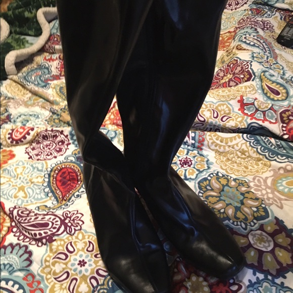 Healed boot - Picture 2 of 4