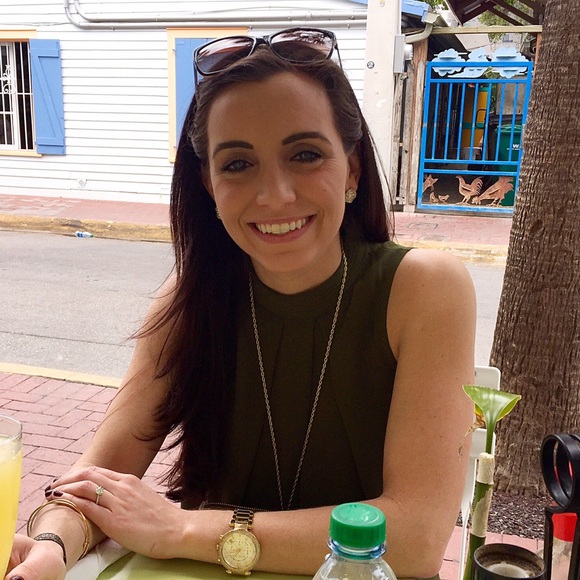 Meet your Posher, Christa - Picture 1 of 1