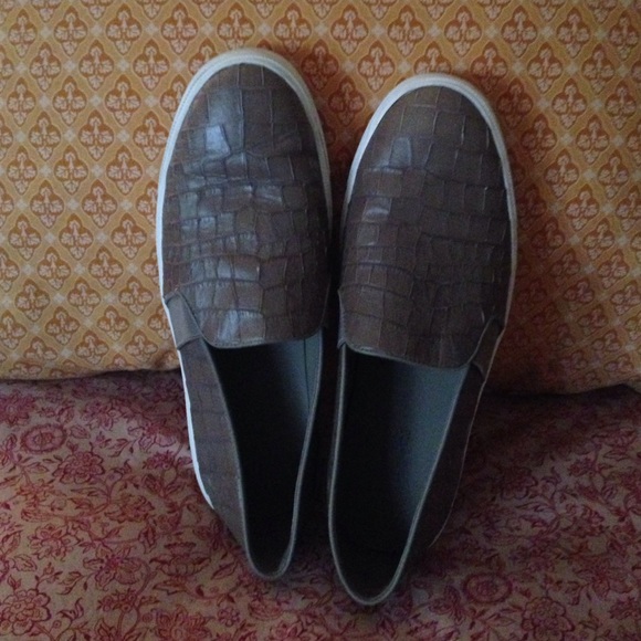 Vince slip on alligator embossed sneaker