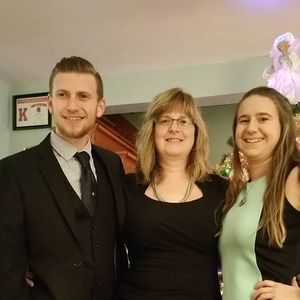 Meet your Posher, Dawn