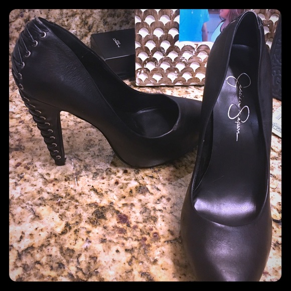 stylish heels💜