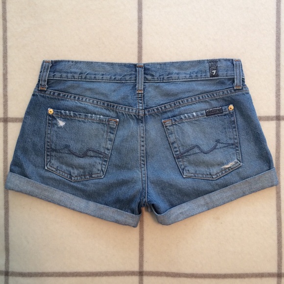 7 for All Mankind Shorts - Picture 3 of 4