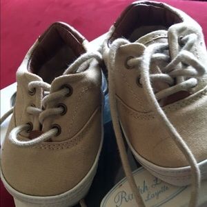 Size 2c polo shoe