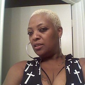 Meet your Posher, Toni