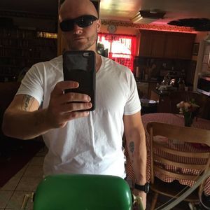 Meet your Posher, Bobby