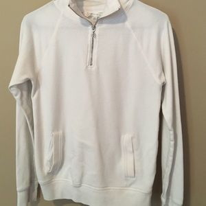 VICTORIA SECRET QUARTER ZIP WHITE "LOVE U" ON BACK