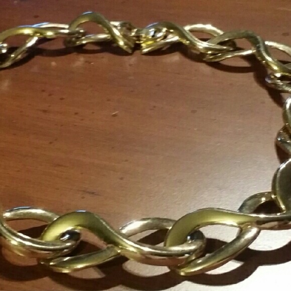 Vintage chunky gold tone Infinity  Statement Neckl - Picture 1 of 4