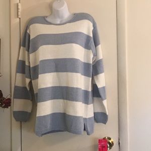 🎉REDUCED 🎉New Blue/White Shimmery Long Sweater💋