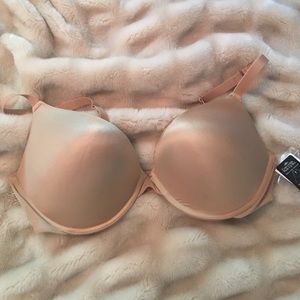 Frederick Hollywood - Convertible push up bra