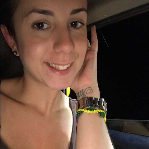 Meet your Posher, Grisel - Picture 1 of 1