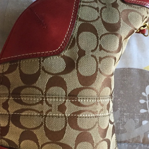 Coach purse - Picture 4 of 7