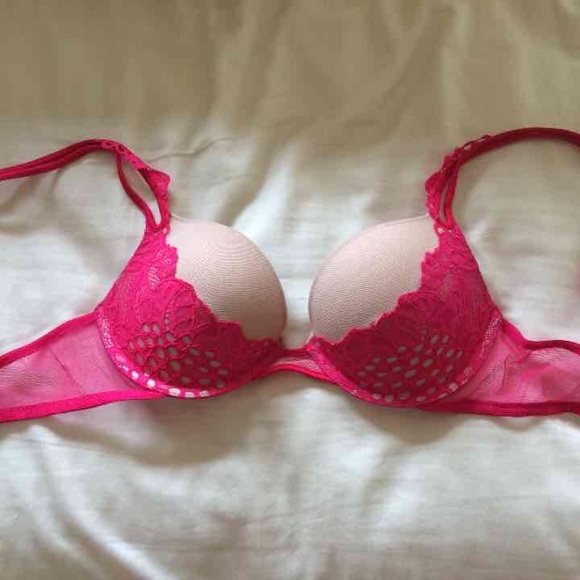 Victoria's Secret 32c NWOT