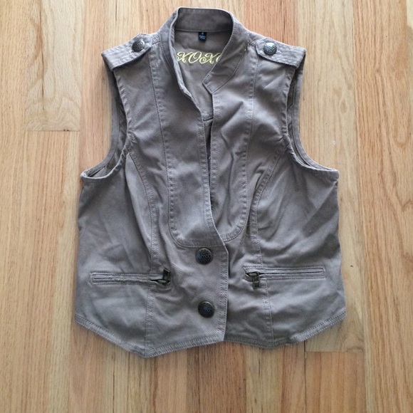 Guess vest