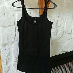 Maternity shapewear. L