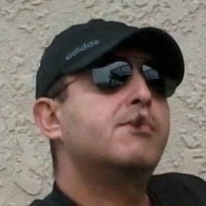 Meet your Posher, Luis