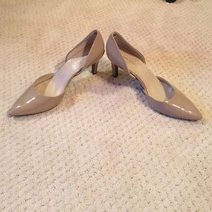 Nude color cute heels!!!